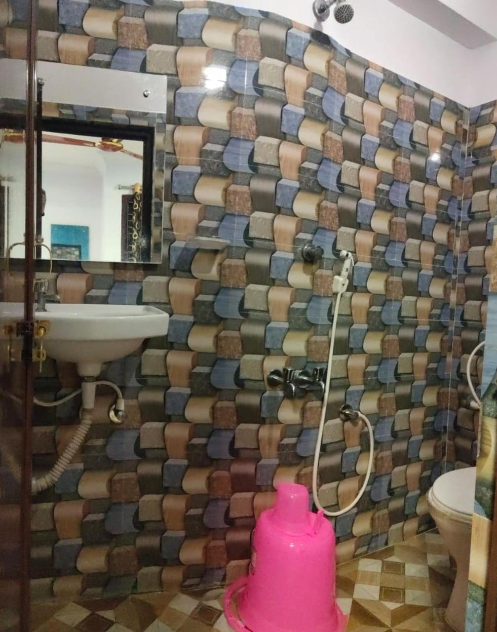Sv Guest Rooms Visakhapatnam Eksteriør billede